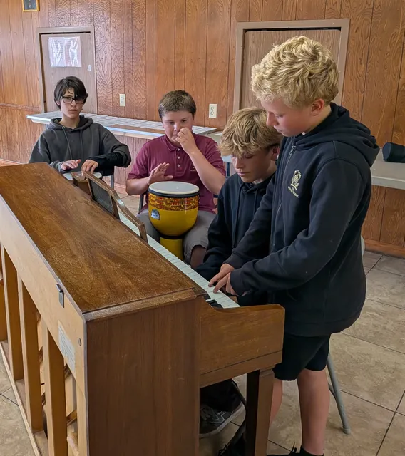 Student music lesson, photo 6